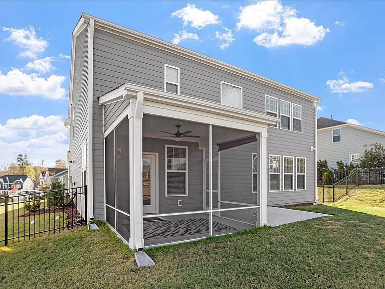 1829 Knights Crest Way — Photo 37