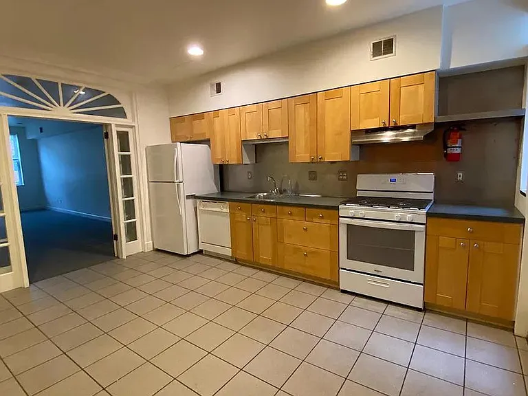 702 N 2nd St #A — Photo 1