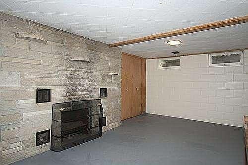 5th image of 10323 W Woodward Ave