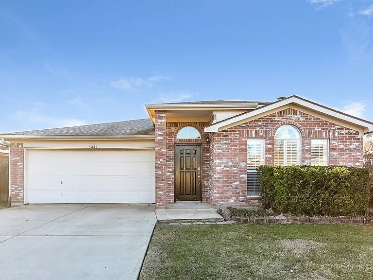 4220 Fernleaf Dr — Photo 1