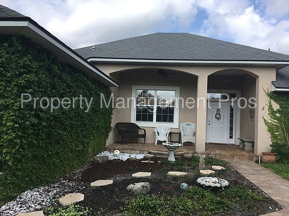 2nd image of 220 Moses Creek Blvd