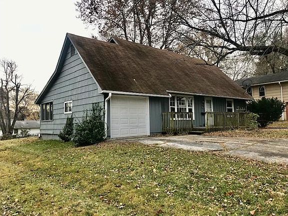 2nd image of 13501 Applewood Dr