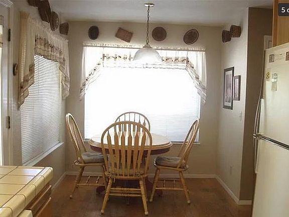 3rd image of 7839 Crestleigh Ct