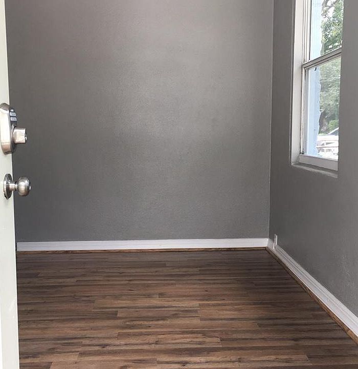 Entry Room