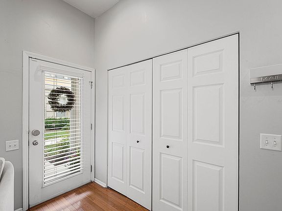 4th image of 7521 Brown Ave Unit E