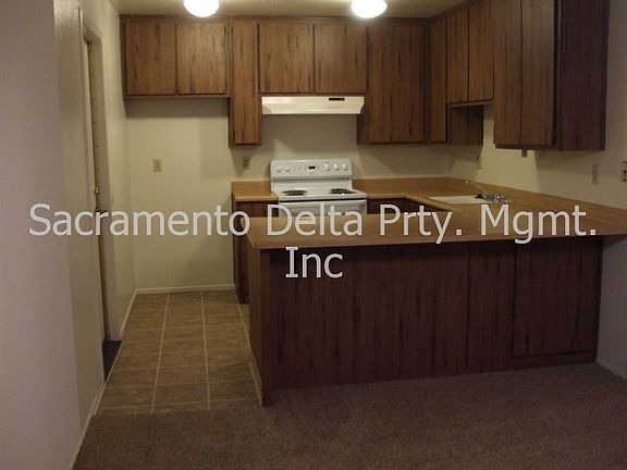 4th image of 9625 Cassandra Way