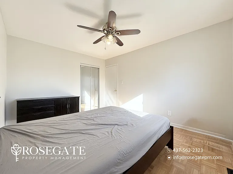 7 Gemshaw Cres #1 — Photo 15