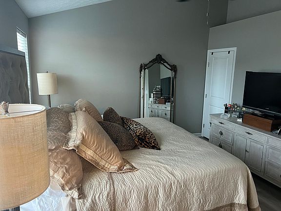 5th image of 2355 Aristocracy Cir