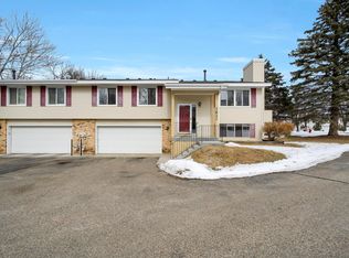 3823 Laurel Ct, Eagan, MN 55122