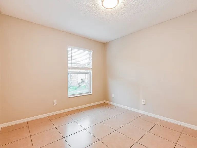4732 Fort Bravo Ct — Photo 13