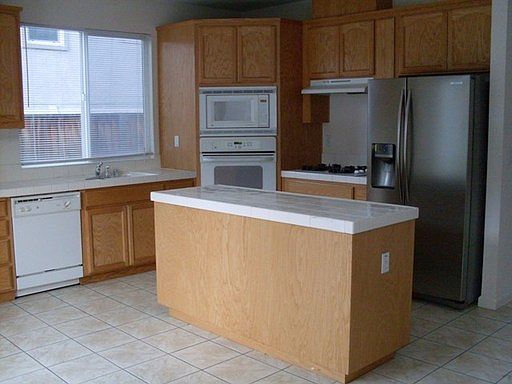 4th image of 3558 Lovebird Way