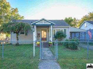 913 Kanawha Ave, Nitro, WV 25143