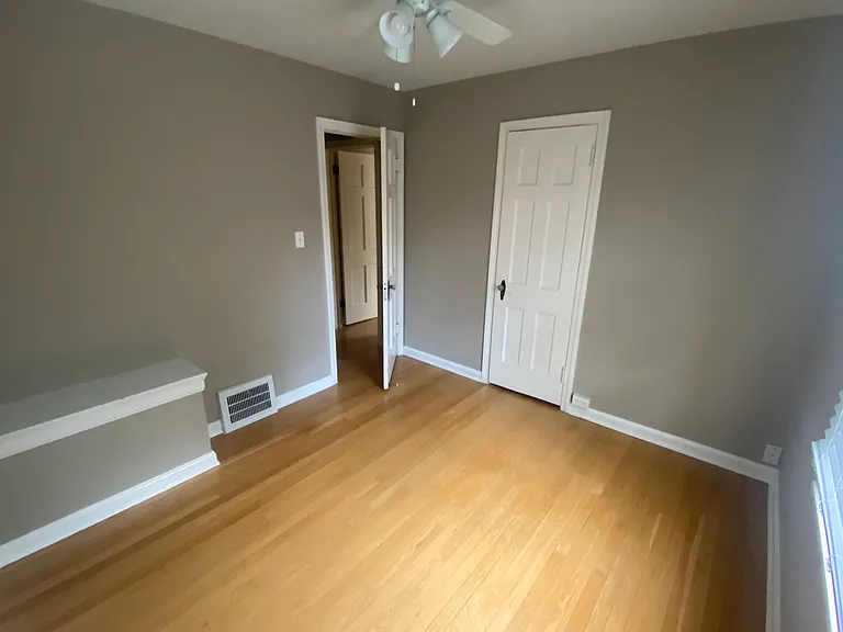 4218 Silsby Rd — Photo 8