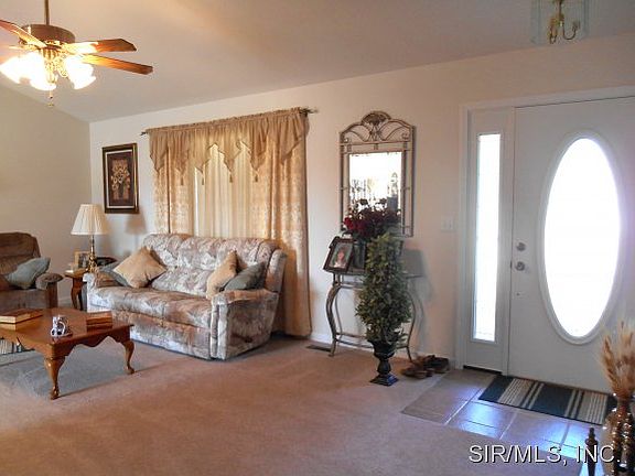 3rd image of 63 Raes Creek Dr