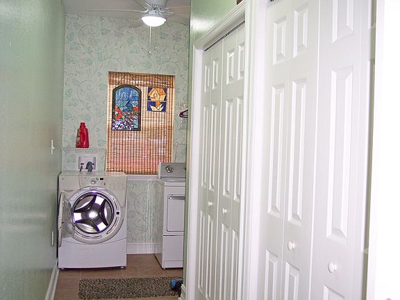 6'x16' Laundry Room