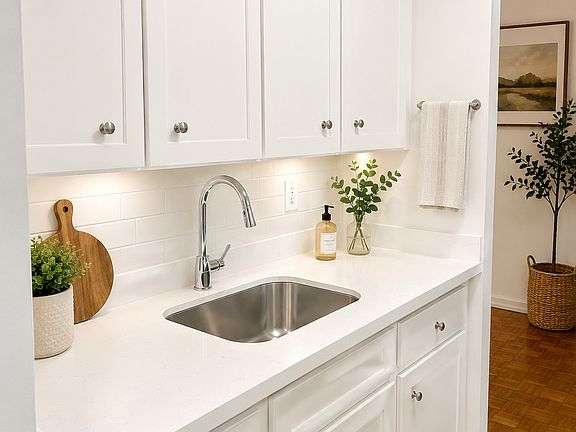 3rd image of 2412 Queen St E