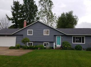 11250 Hemlock Dr, Osceola, IN 46561