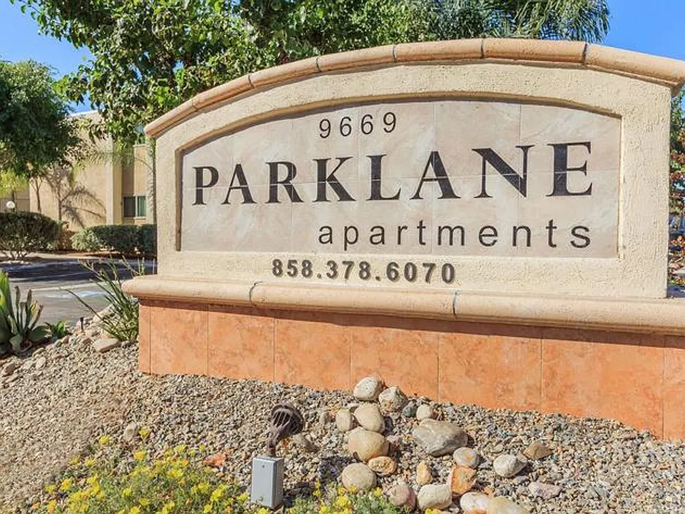 Parklane Apartments