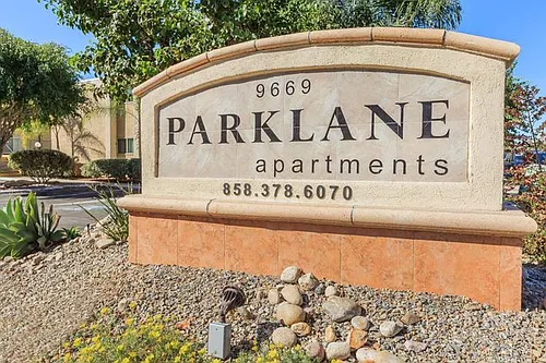 Parklane Apartments Photo 1