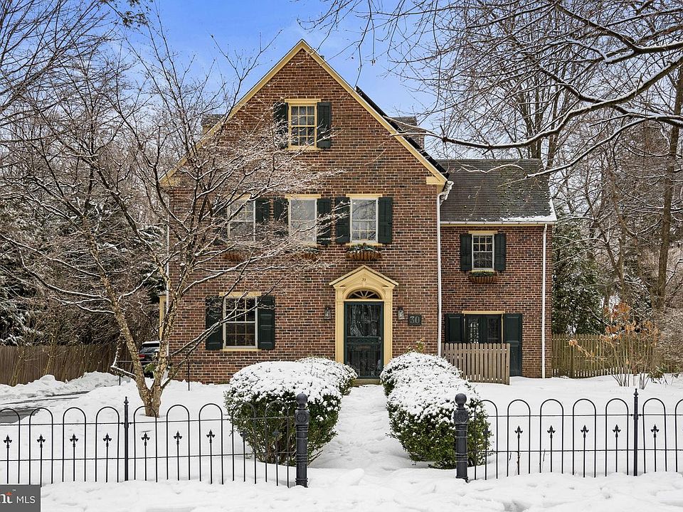 1st image of 30 Summit St