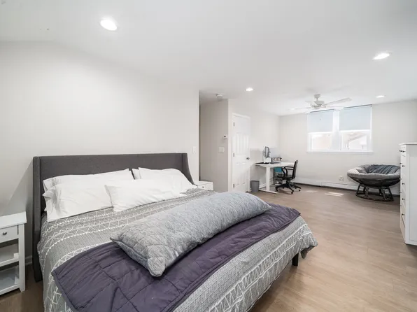 213 Roosevelt Street image 12 of 24