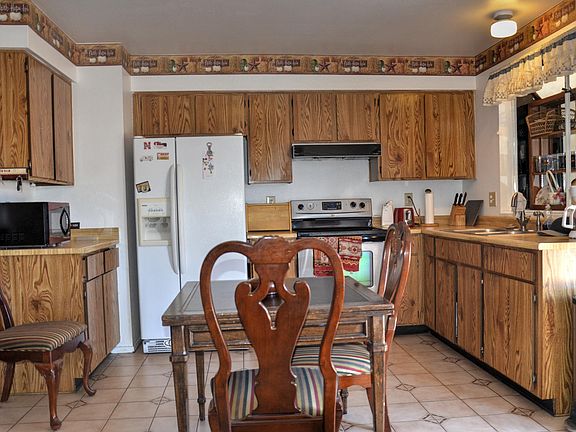 3rd image of 9602 N 68th Ln