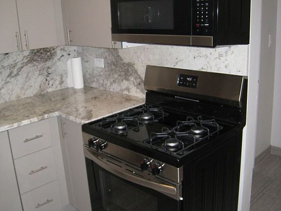 3rd image of 919 S McKinley Ave APT 1A