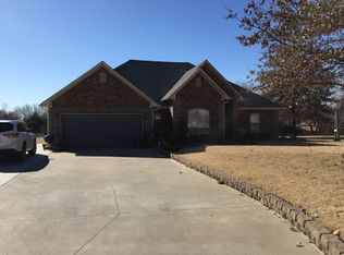 917 Gawf Ln, Muskogee, OK 74403