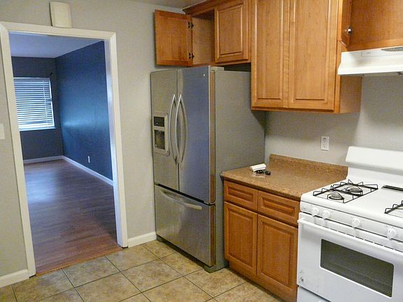 3rd image of 728 Illinois Ave #A