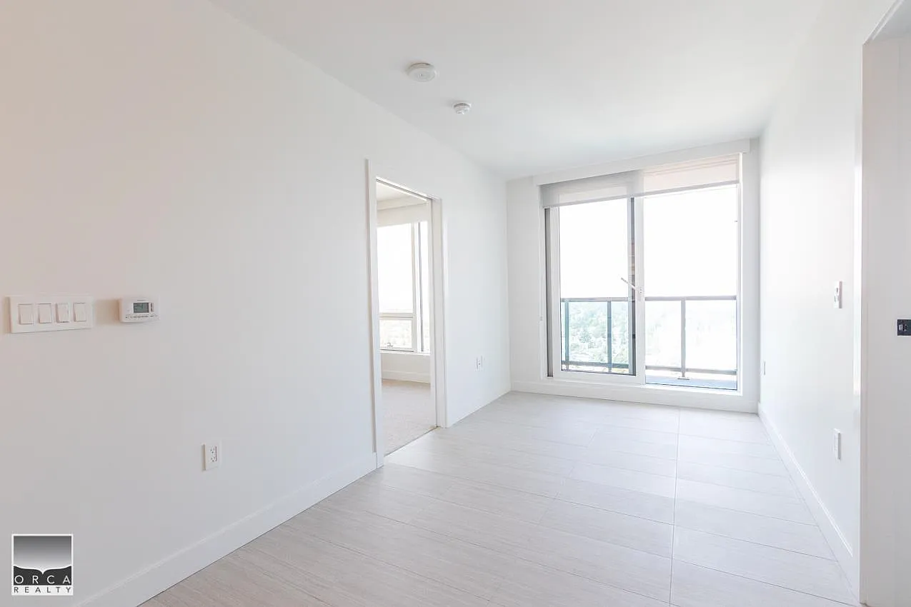 2 bed, 617 sqft, $2,700 — Photo 3