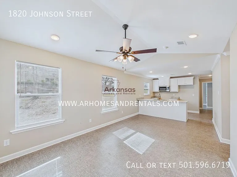 1820 Johnson St — Photo 3