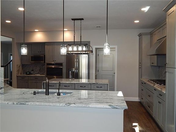 5th image of 1221 Bellfield Ct (lot #225B)