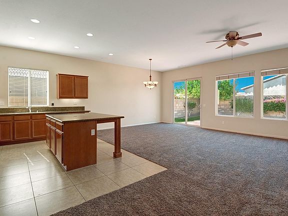 5th image of 42705 Della Pl