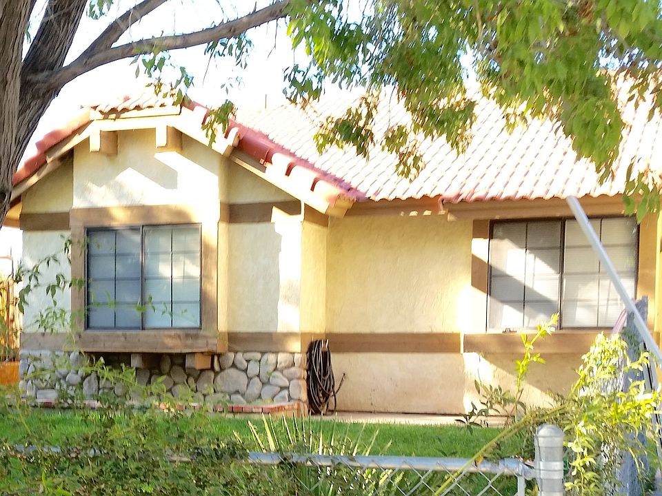 2nd image of 2733 Annapolis Way
