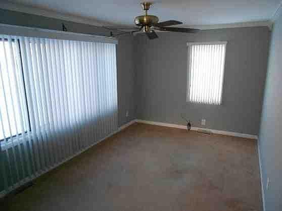 5th image of 307 N Finch St