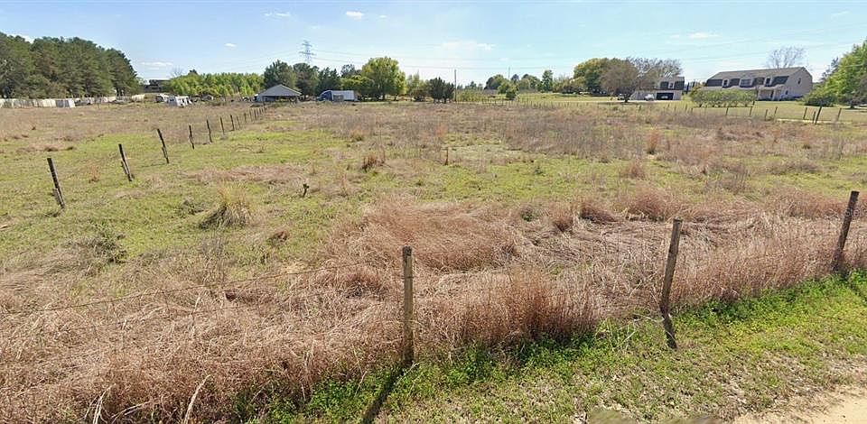 1st image of 16015 Johns Lake Rd