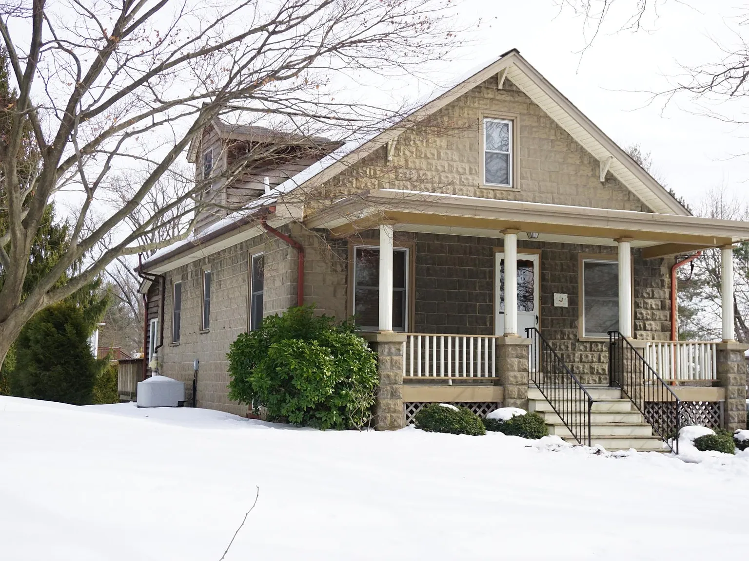 3 bed, 1500 sqft, $3,050 — Photo 2
