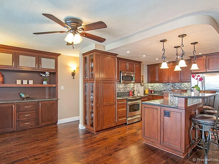 3916 Riviera Dr #403 — Photo 8