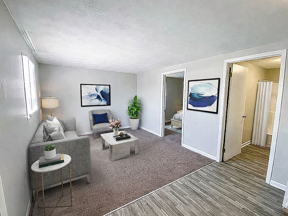 1st image of 212 Courtyard Cir