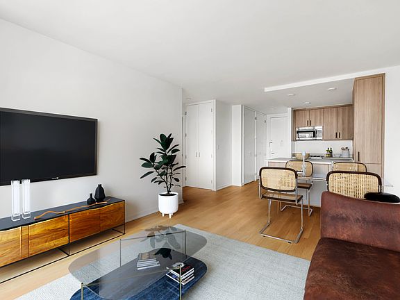 4th image of 200 W 60th St APT 26D