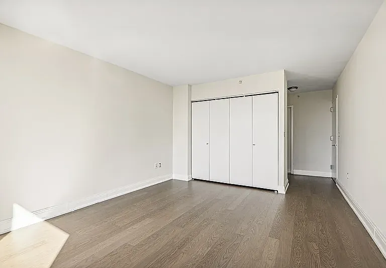 125 W 31st St #G — Photo 10