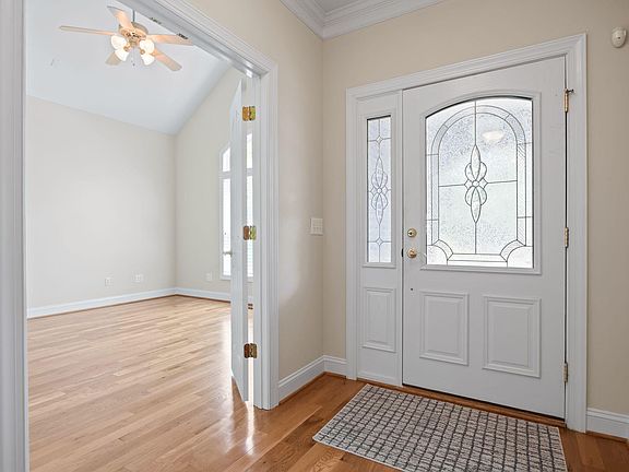 2nd image of 11517 Midlavian Dr