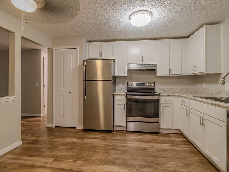 The Tides 1510 Veterans Dr — Photo 7
