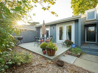 8007 Halsey St, Lenexa, KS 66215