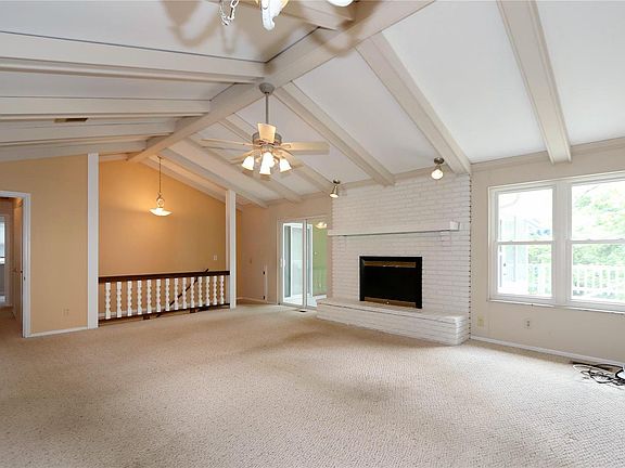 3rd image of 2120 Westview Ave