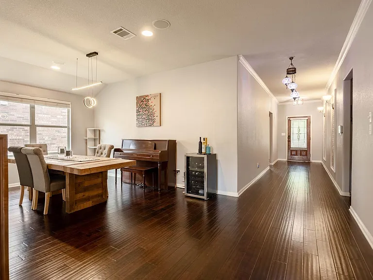 1301 Rimstone Dr — Photo 8