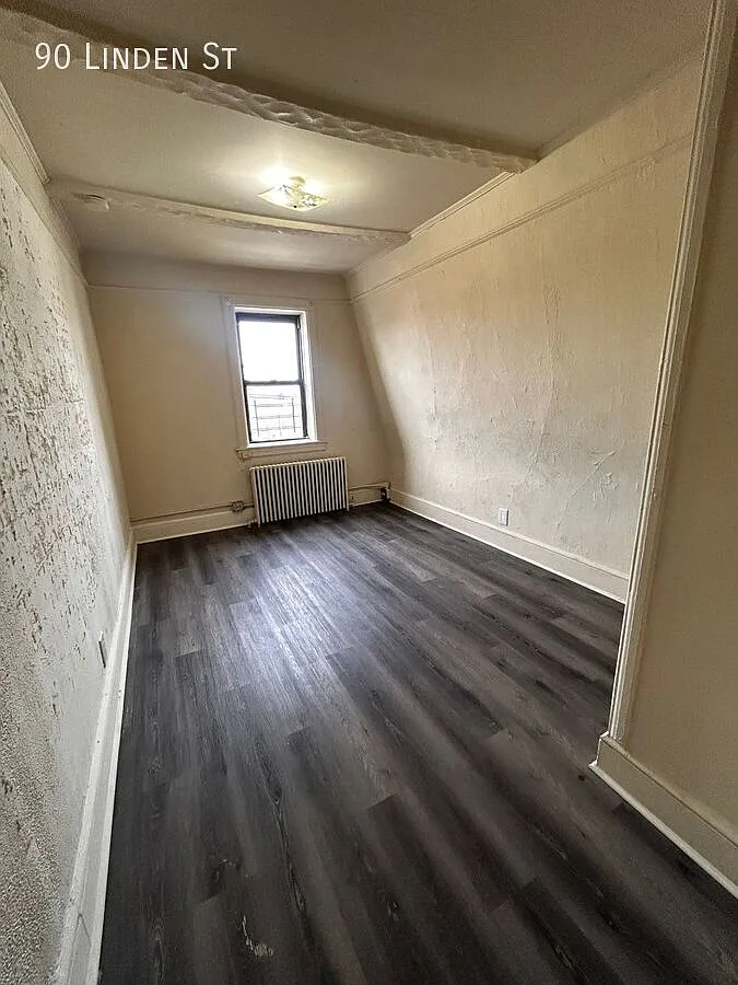3 bed, $2,900 — Photo 2