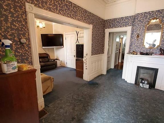 3rd image of 306 2nd Ave #306