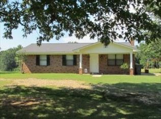 2932 Self Creek Rd, Starkville, MS 39759