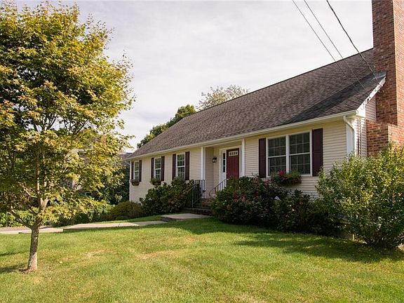 3rd image of 57 Inez St